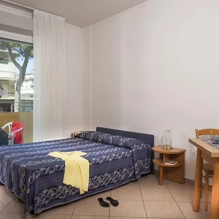 Residence Hotel Piccadilly Rimini Exterior foto