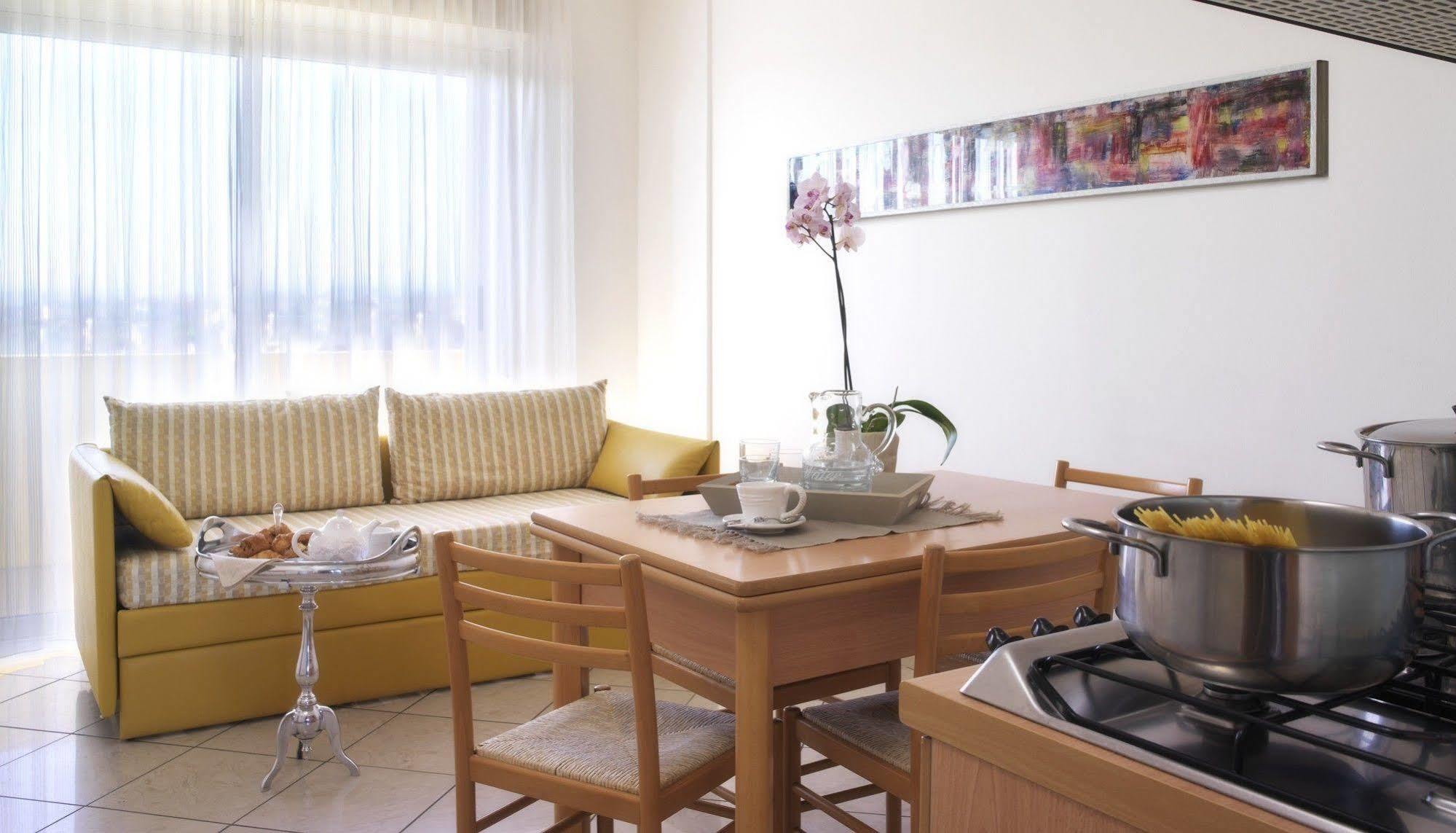 Piccadilly Appart hôtel 3*
